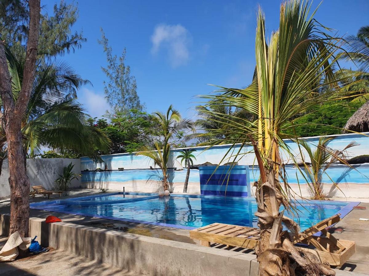 Nyumba Tulivu Apartman Watamu Kültér fotó
