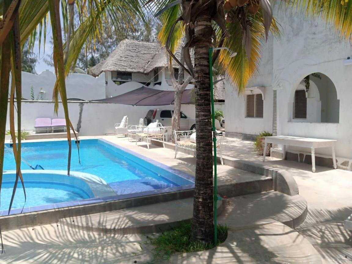 Nyumba Tulivu Apartman Watamu Kültér fotó
