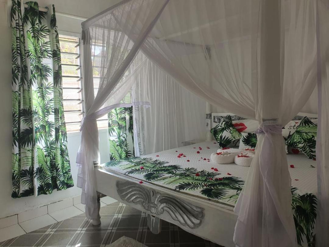 Nyumba Tulivu Apartman Watamu Kültér fotó