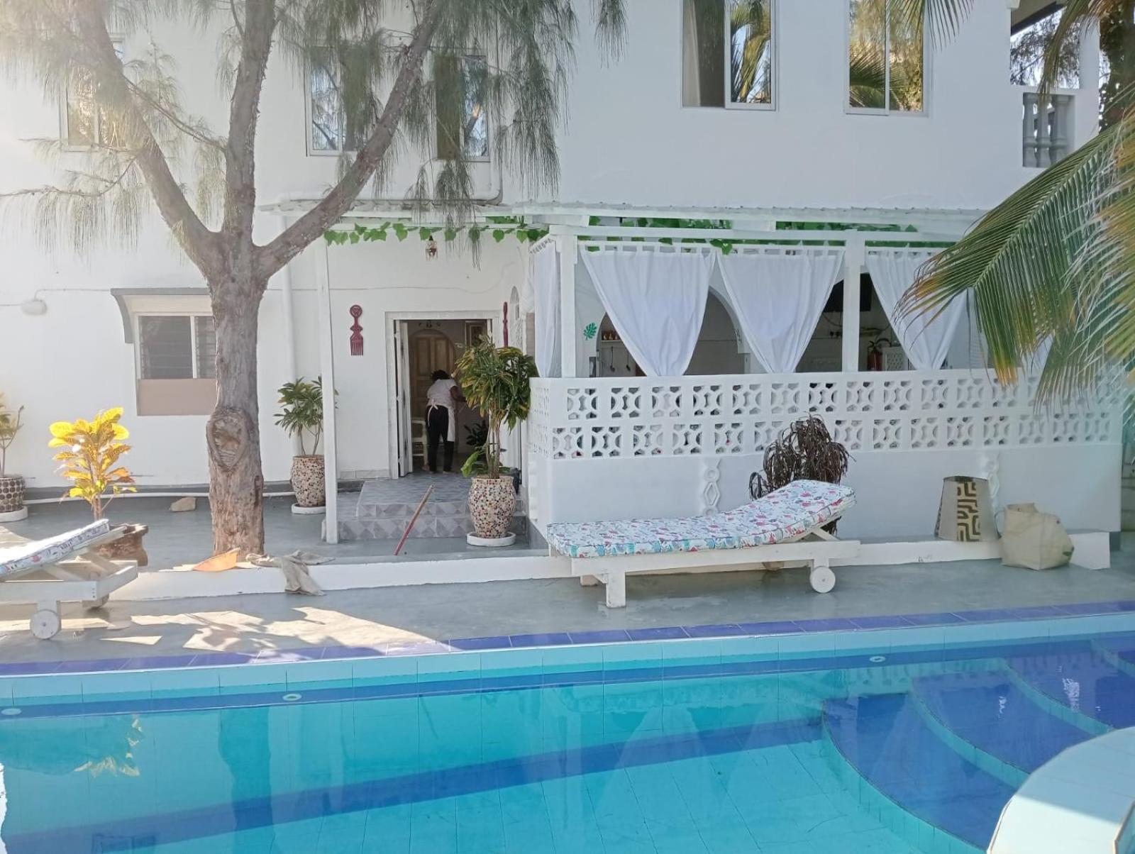 Nyumba Tulivu Apartman Watamu Kültér fotó